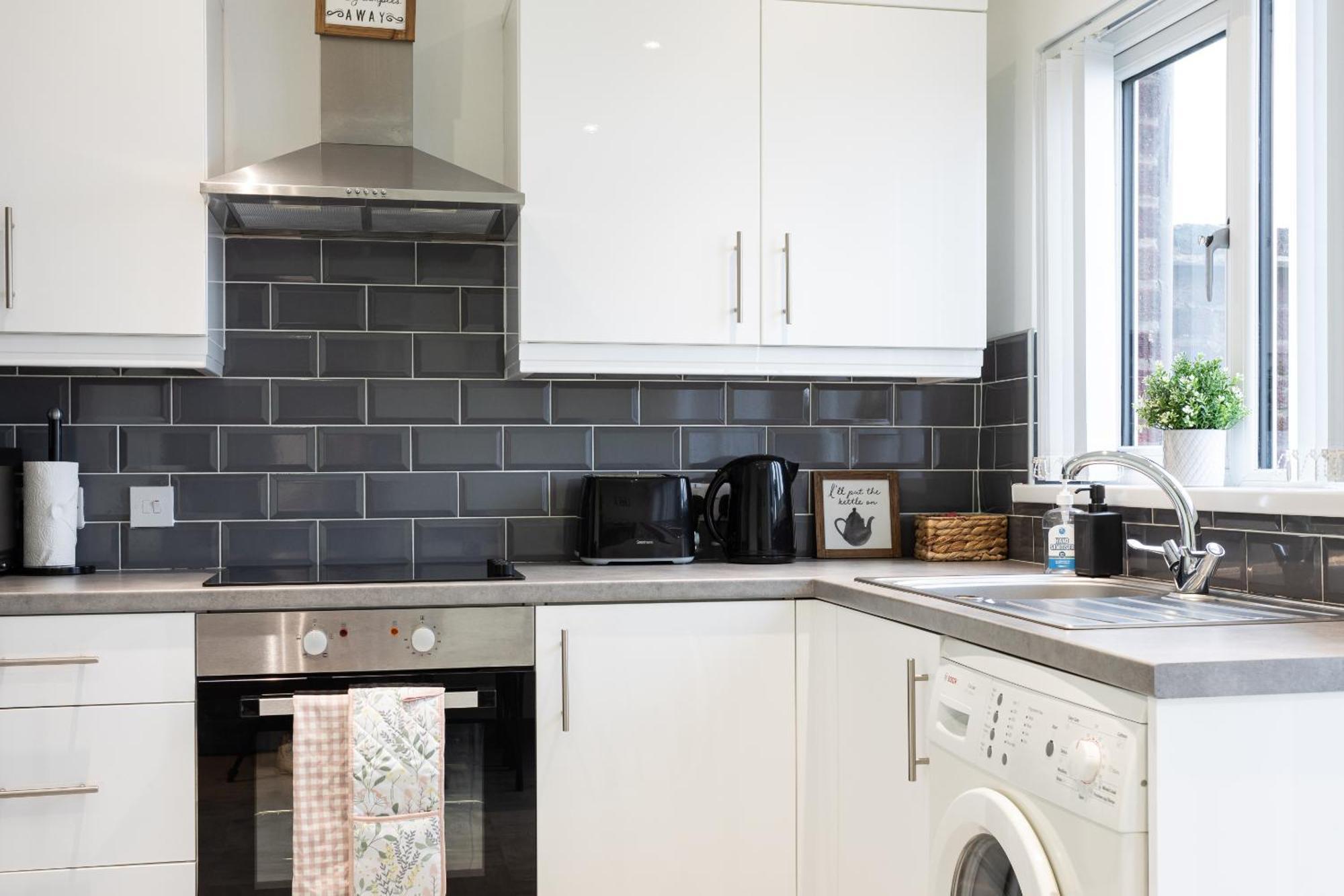 Fully Refurbished North Belfast Home 2 Eksteriør billede