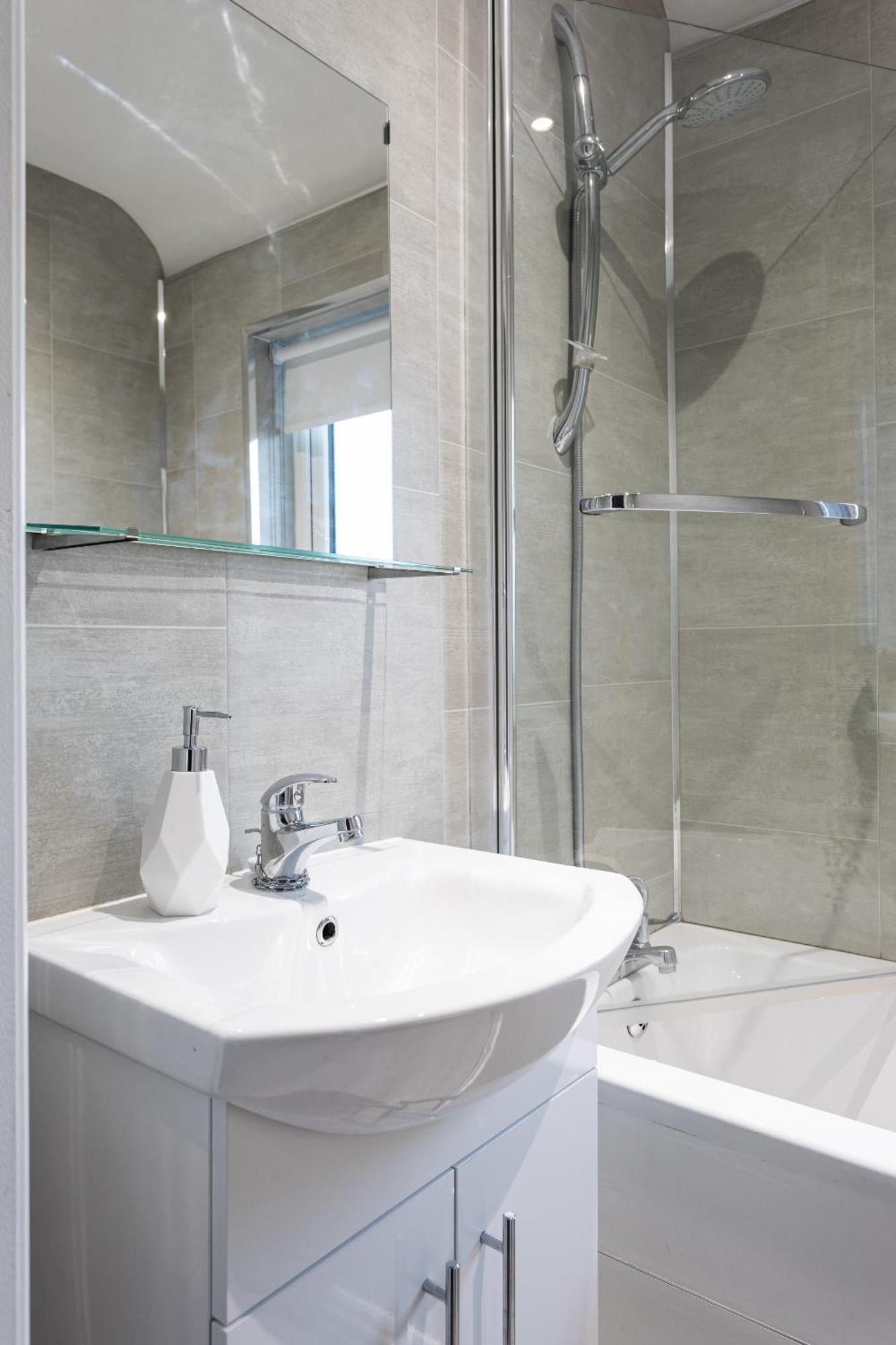 Fully Refurbished North Belfast Home 2 Eksteriør billede