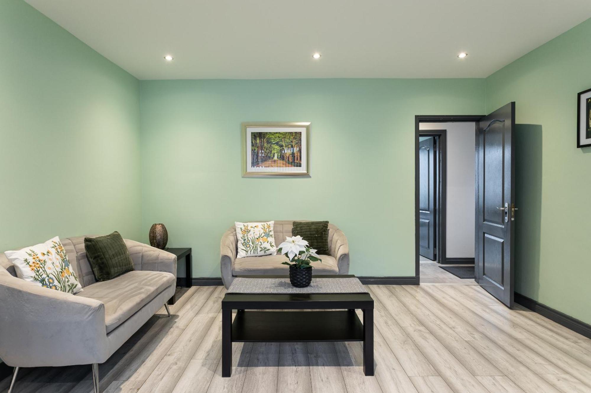 Fully Refurbished North Belfast Home 2 Eksteriør billede