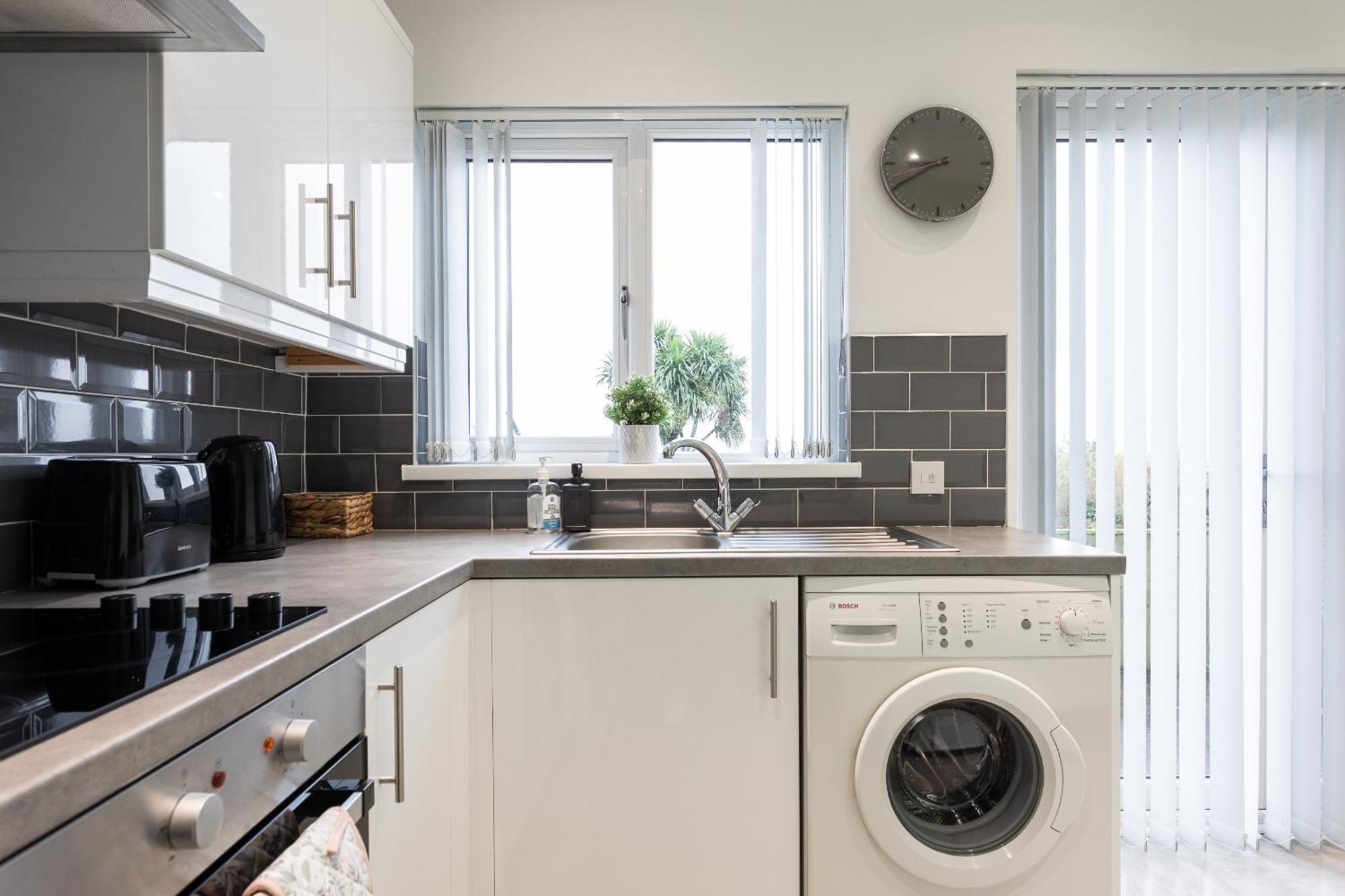 Fully Refurbished North Belfast Home 2 Eksteriør billede